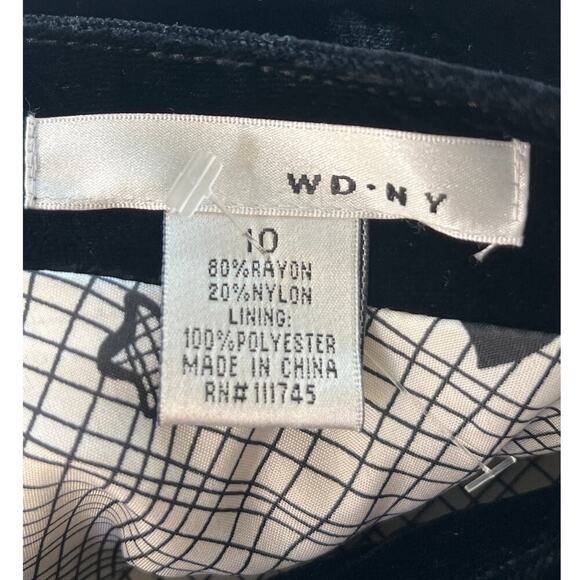 WD NY Womens 10 Black Blouse Velvet One Shoulder Whimsy Goth Stud Accent - Picture 6 of 9